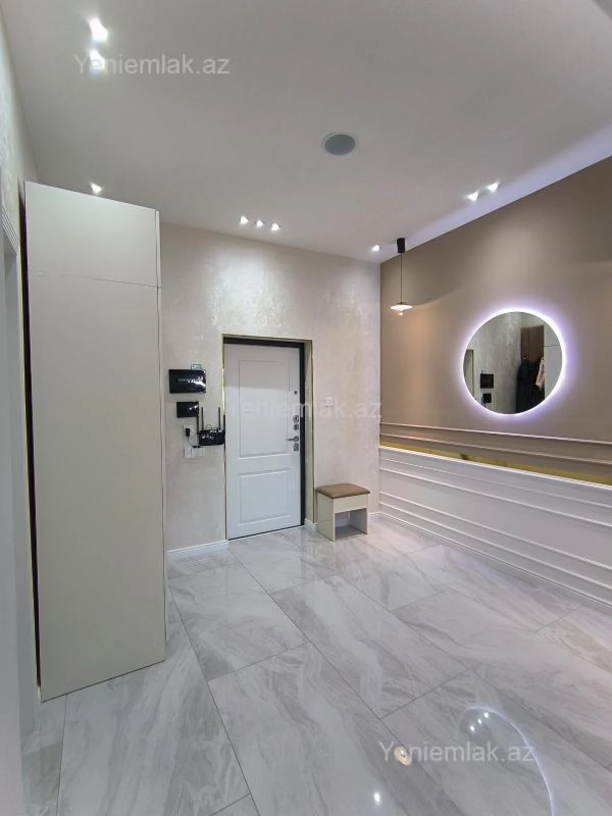 Satılır 3 otaqlı yeni tikili 75 m²