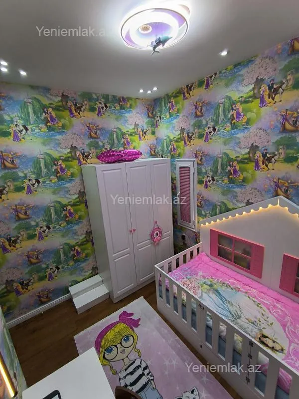 Satılır 3 otaqlı yeni tikili 75 m²