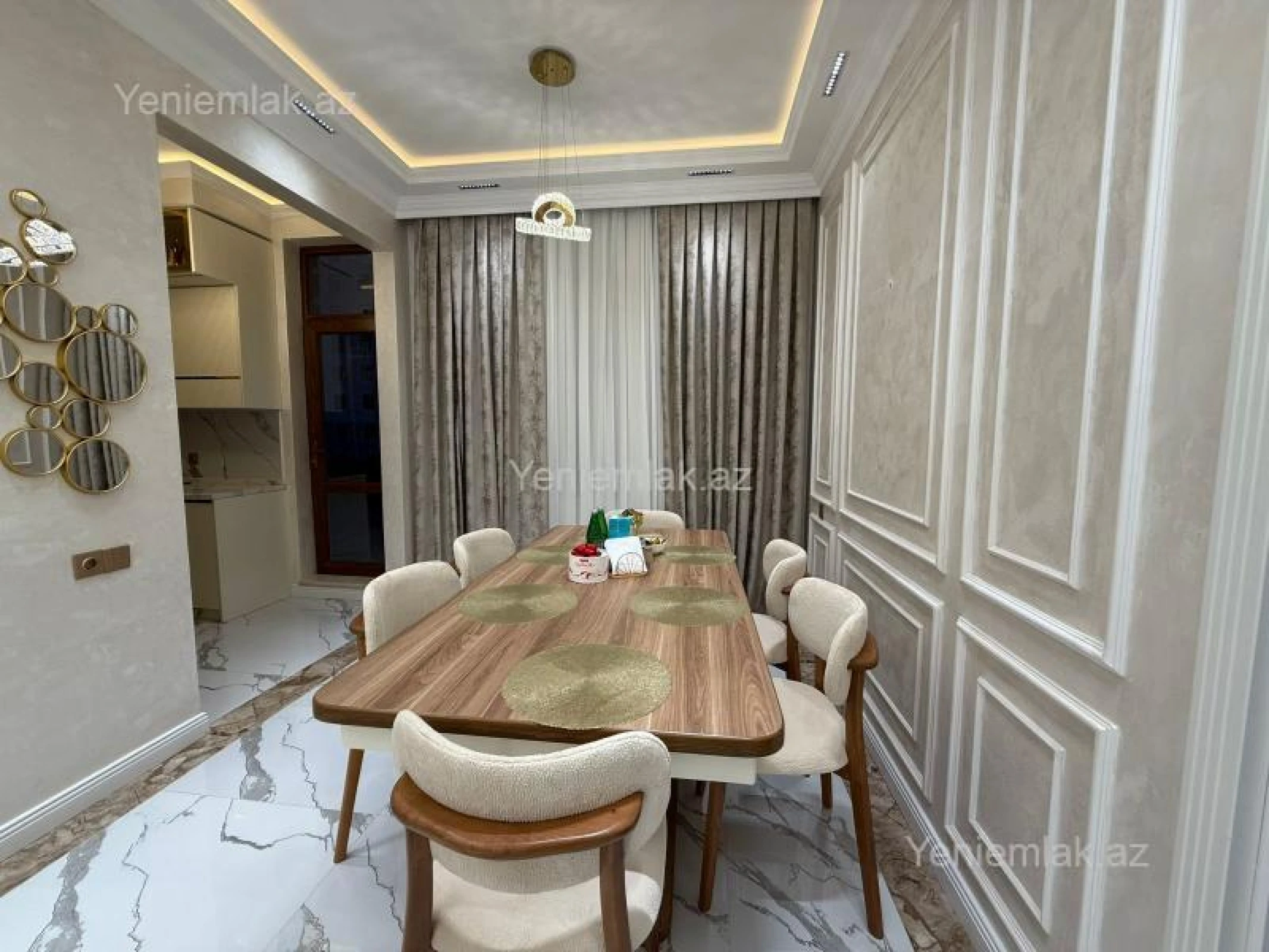 Satılır 3 otaqlı yeni tikili 160 m²