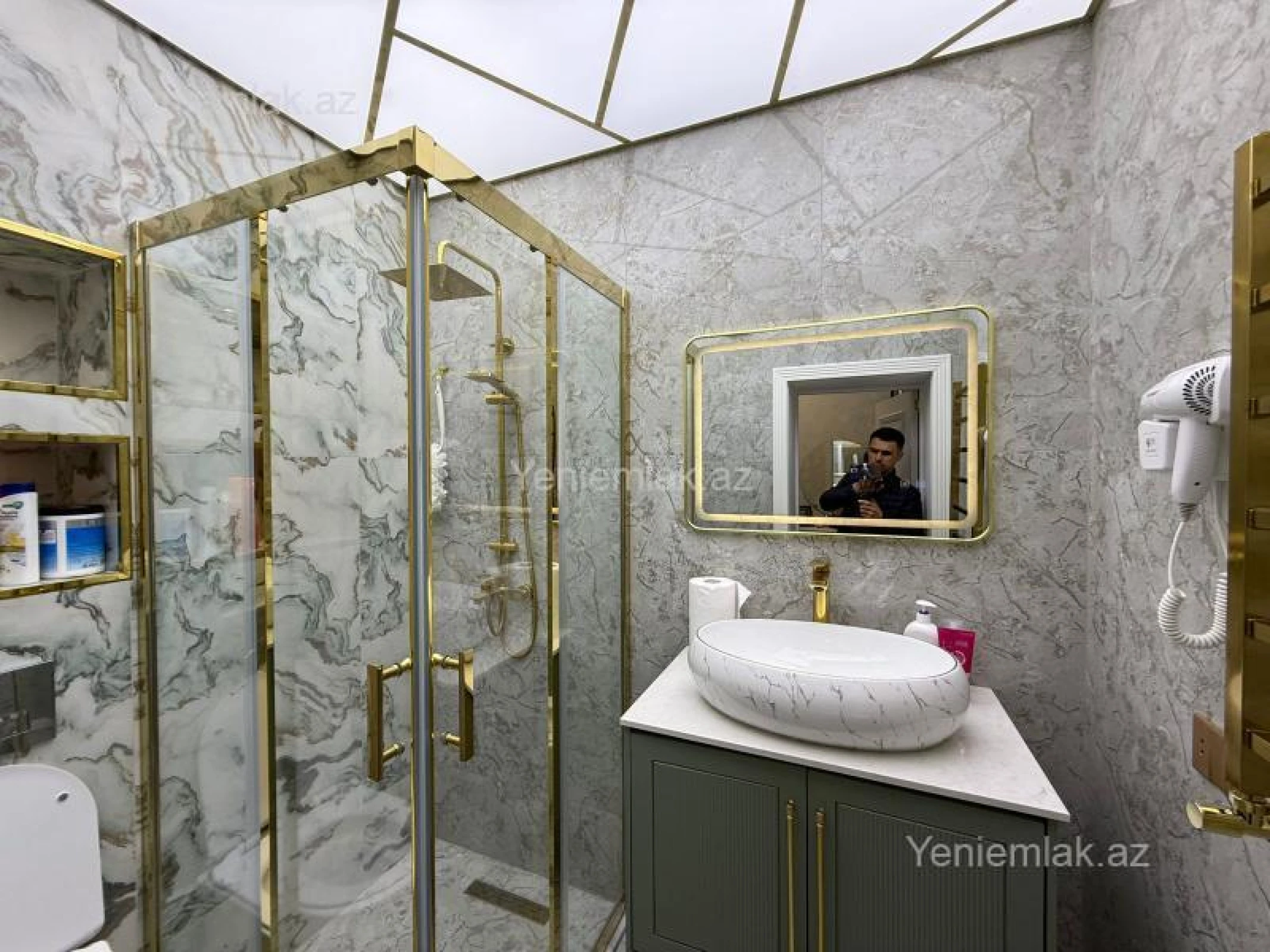 Satılır 3 otaqlı yeni tikili 160 m²