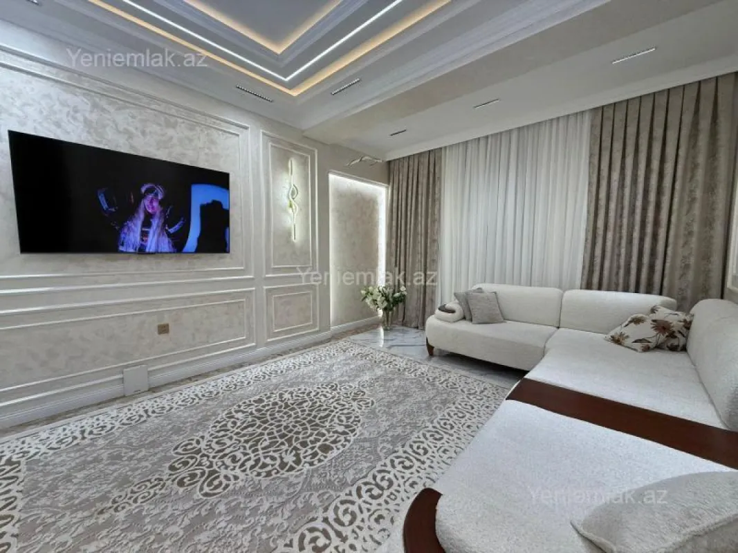 Satılır 3 otaqlı yeni tikili 160 m²