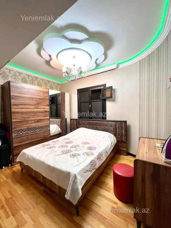 Satılır 2 otaqlı yeni tikili 60 m²