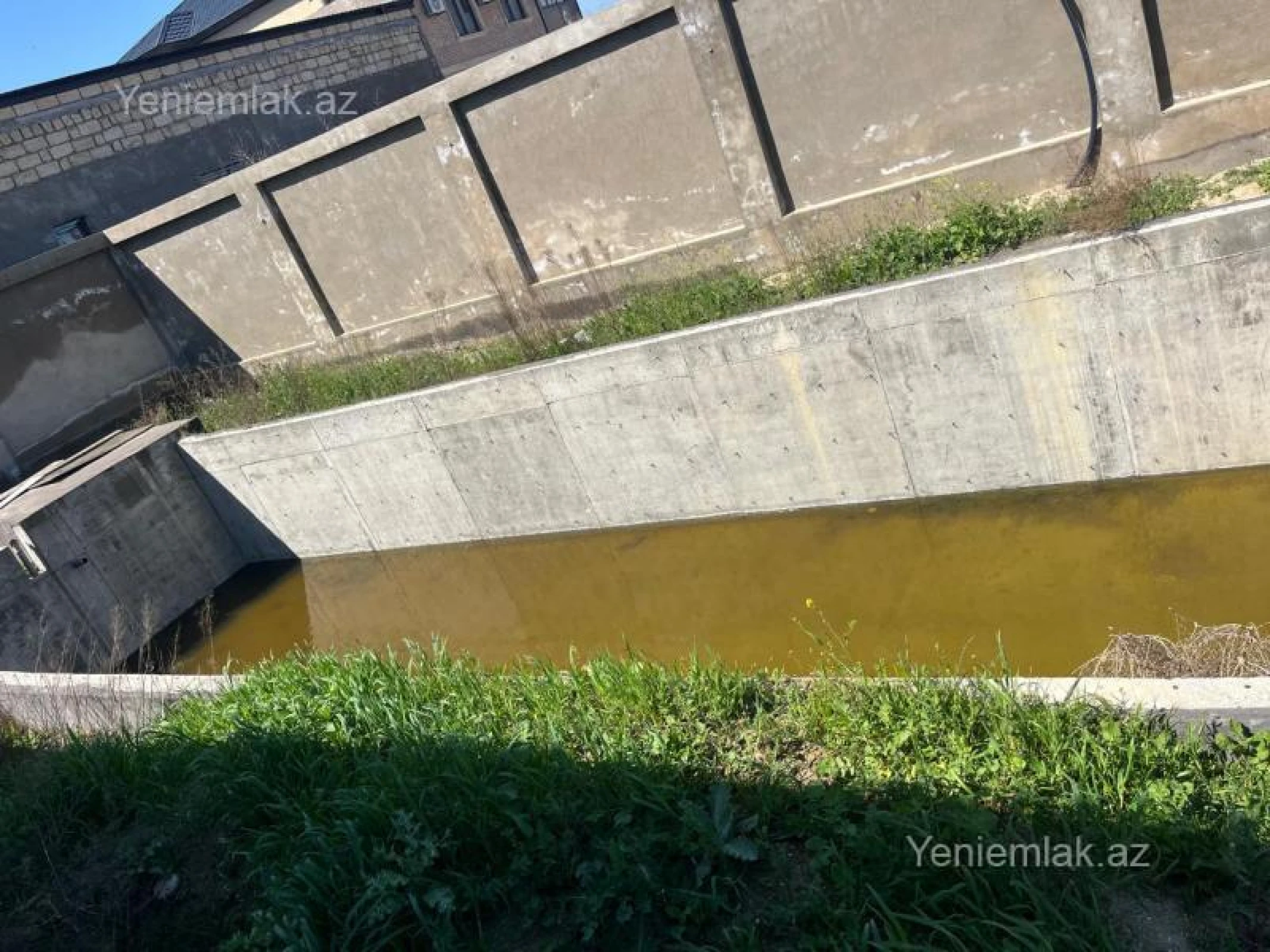 Satılır 6 otaqlı həyət evi 350 m²