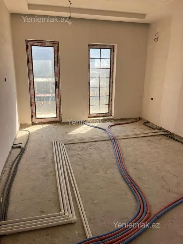 Satılır 6 otaqlı həyət evi 350 m²
