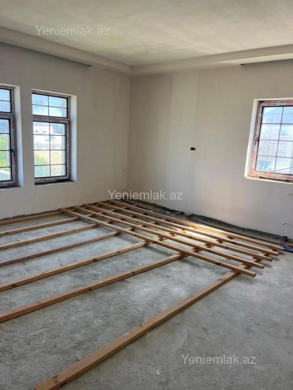 Satılır 6 otaqlı həyət evi 350 m²