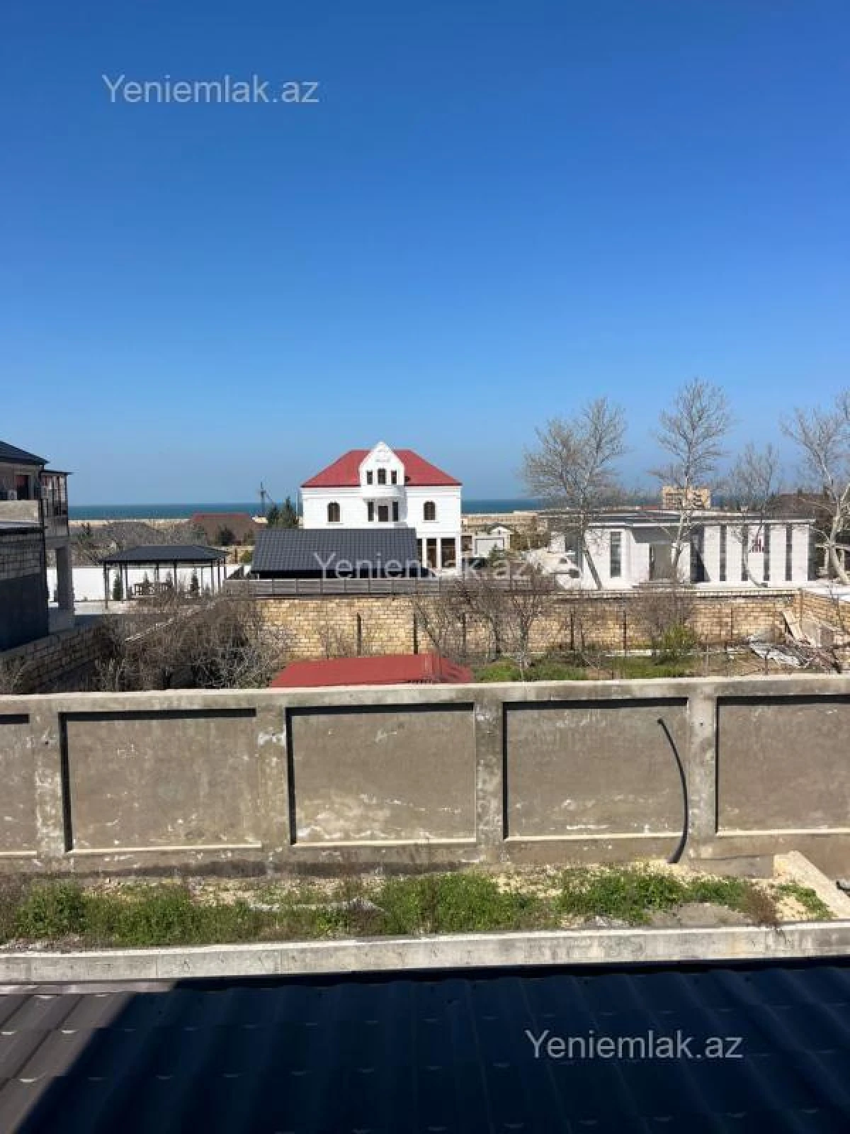 Satılır 6 otaqlı həyət evi 350 m²