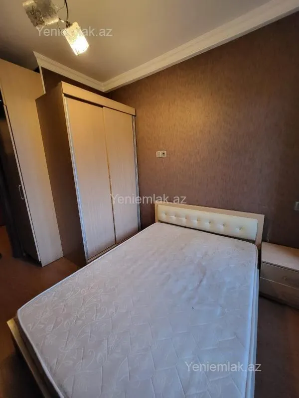 Satılır 2 otaqlı köhnə tikili 32 m²