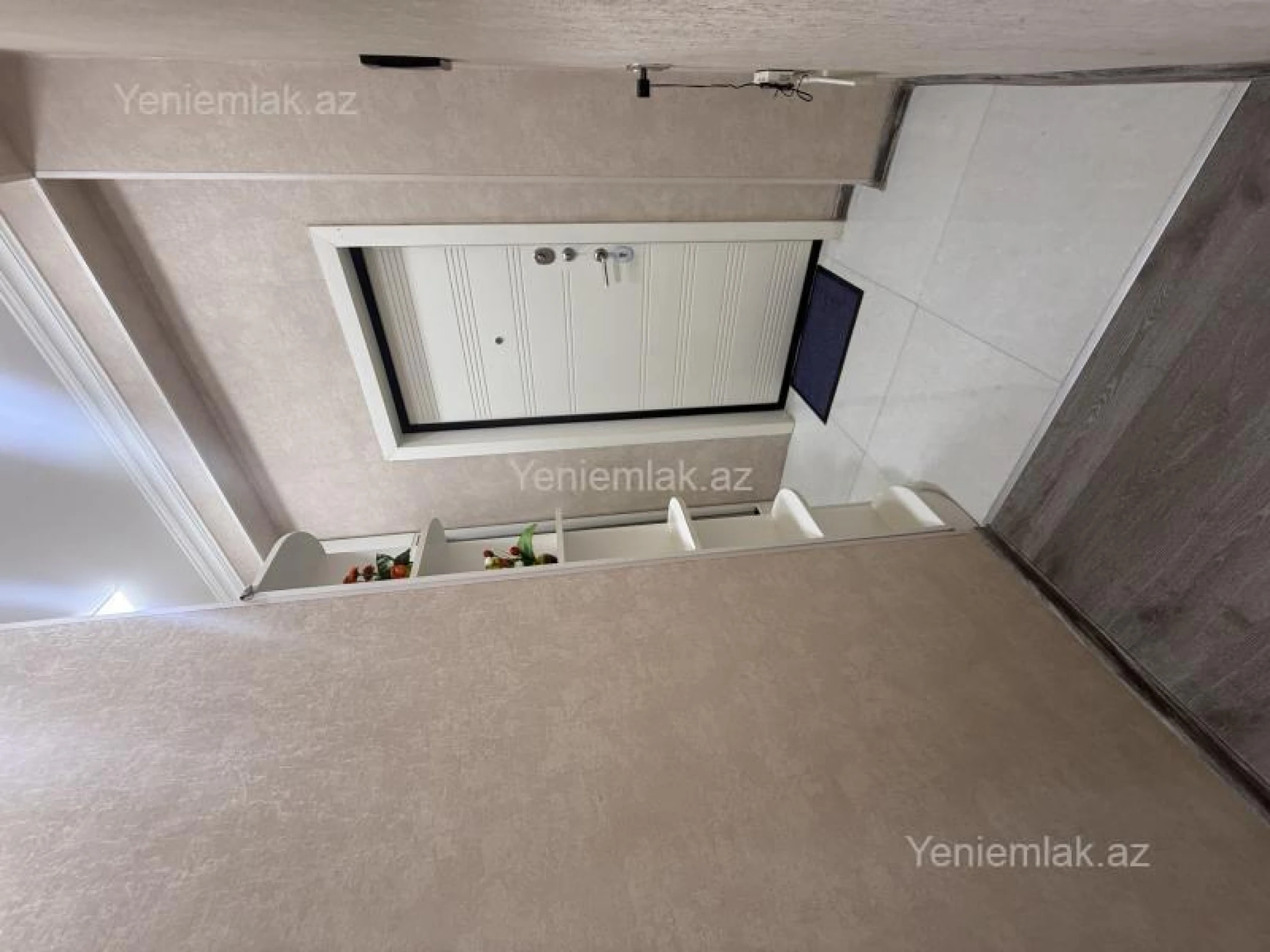 Satılır 3 otaqlı yeni tikili 73 m²