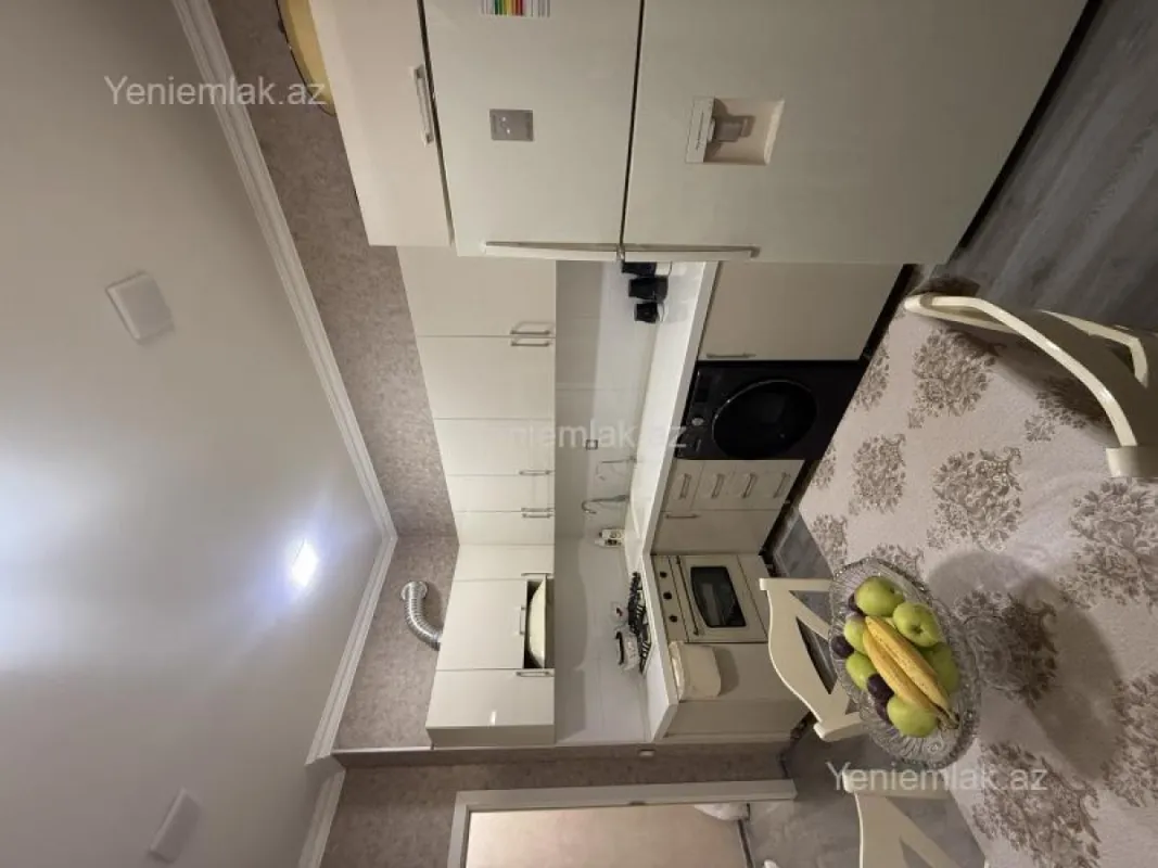 Satılır 3 otaqlı yeni tikili 73 m²