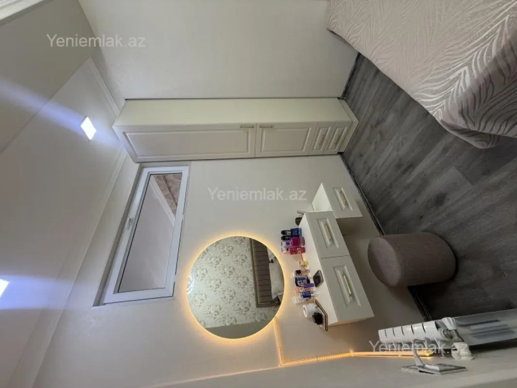 Satılır 3 otaqlı yeni tikili 73 m²