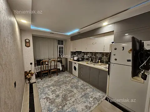 Satılır 2 otaqlı köhnə tikili 60 m²