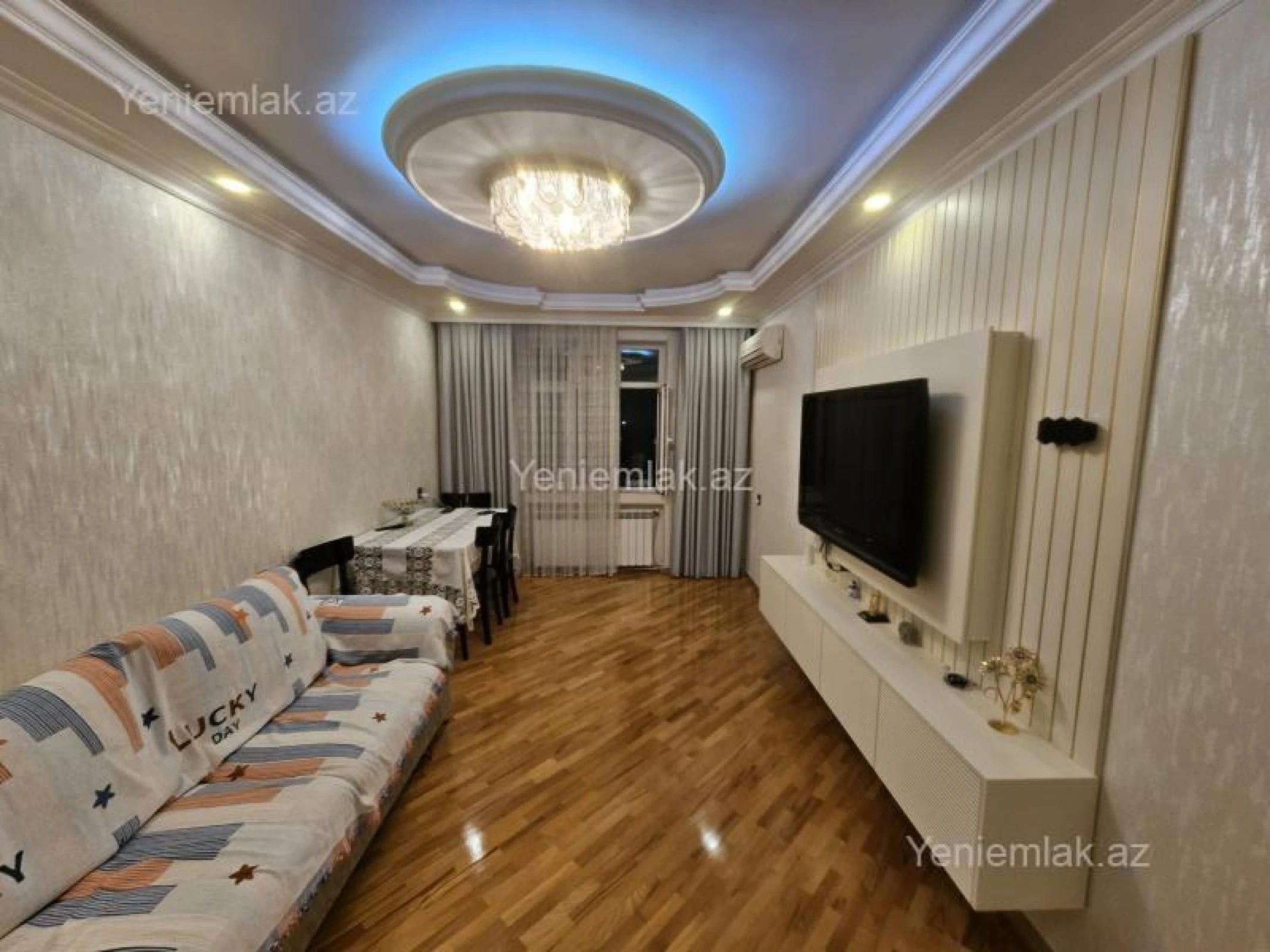 Satılır 2 otaqlı köhnə tikili 60 m²