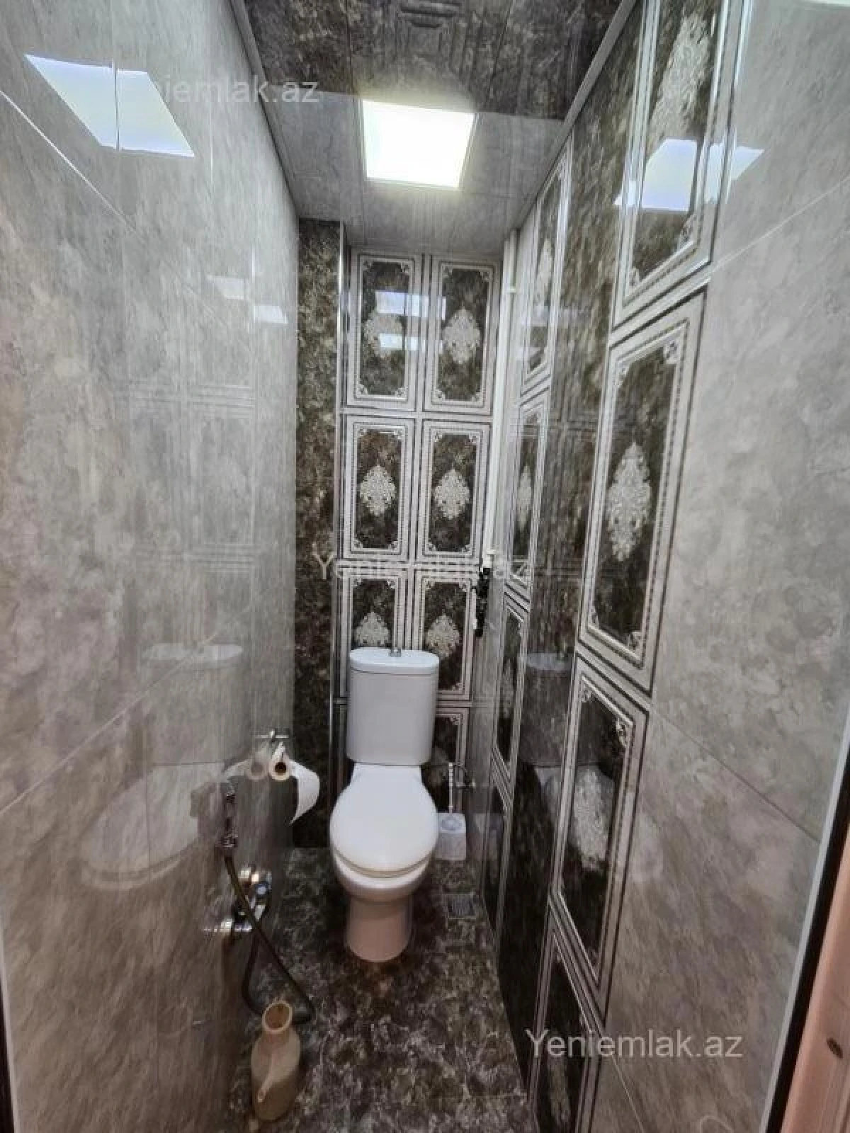 Satılır 2 otaqlı köhnə tikili 60 m²