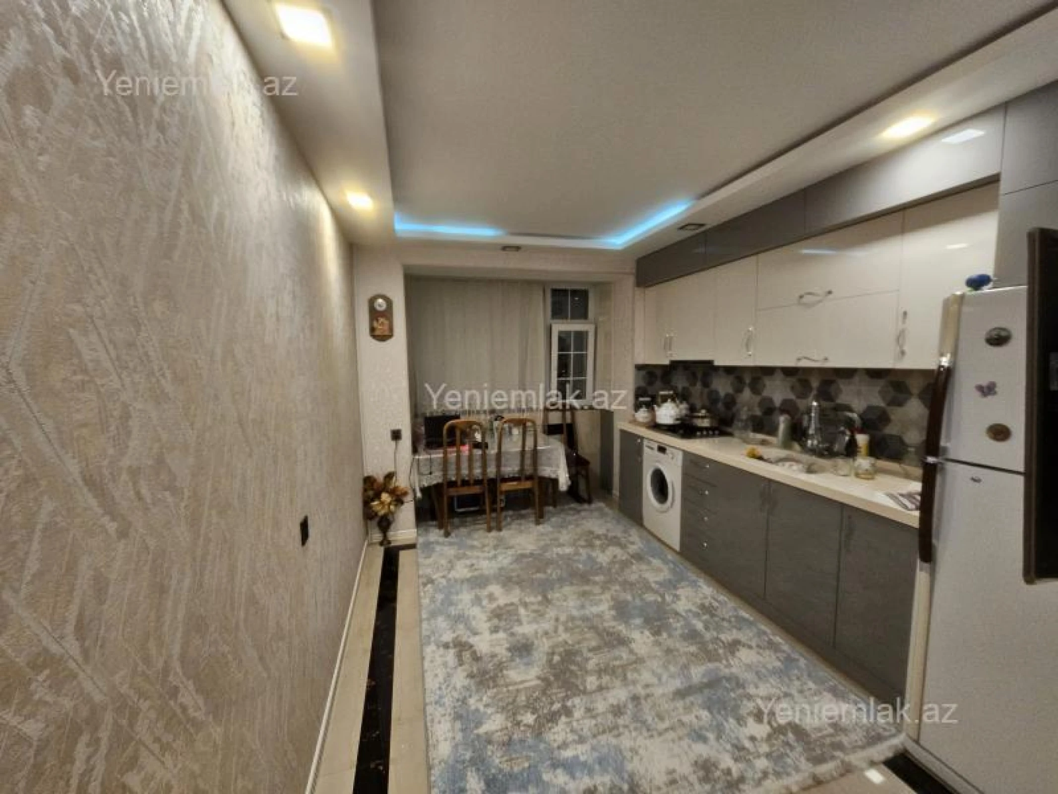 Satılır 2 otaqlı köhnə tikili 60 m²
