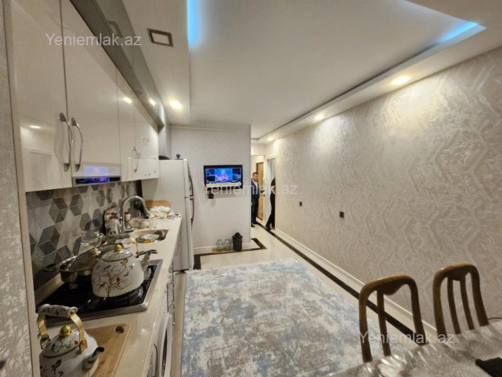 Satılır 2 otaqlı köhnə tikili 60 m²