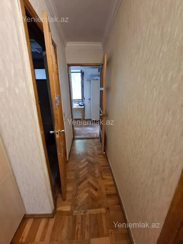 Satılır 3 otaqlı köhnə tikili 65 m²