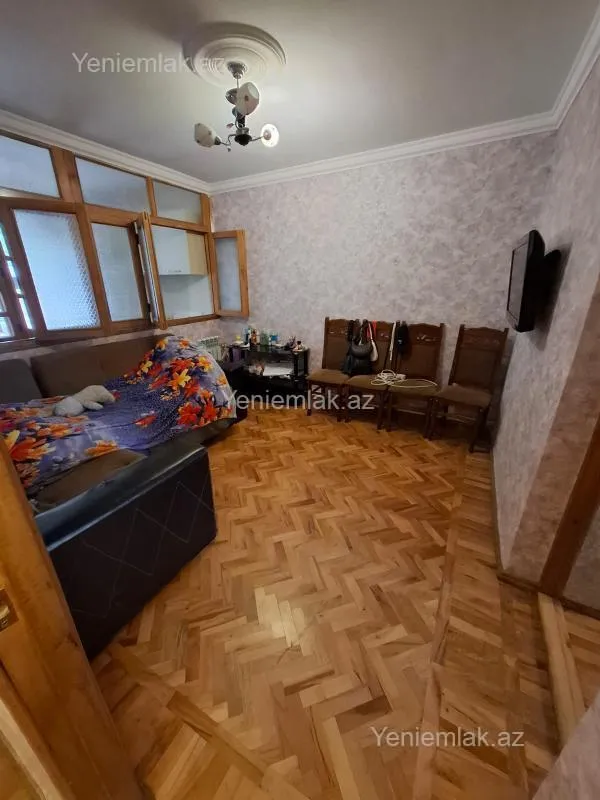 Satılır 3 otaqlı köhnə tikili 65 m²