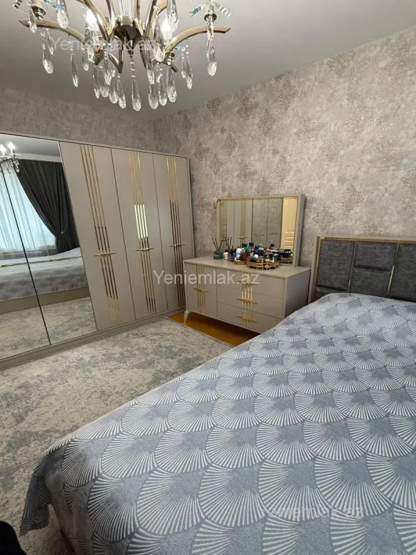 Satılır 3 otaqlı köhnə tikili 80 m²