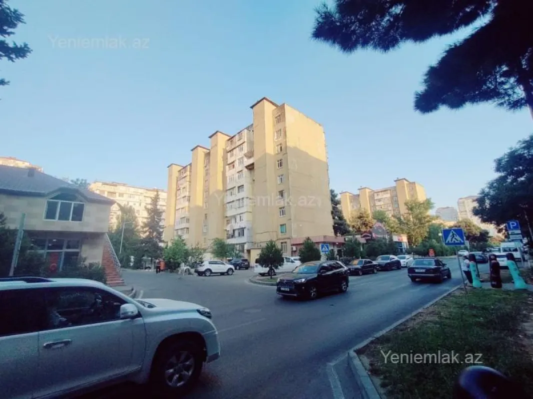 Satılır 3 otaqlı köhnə tikili 80 m²