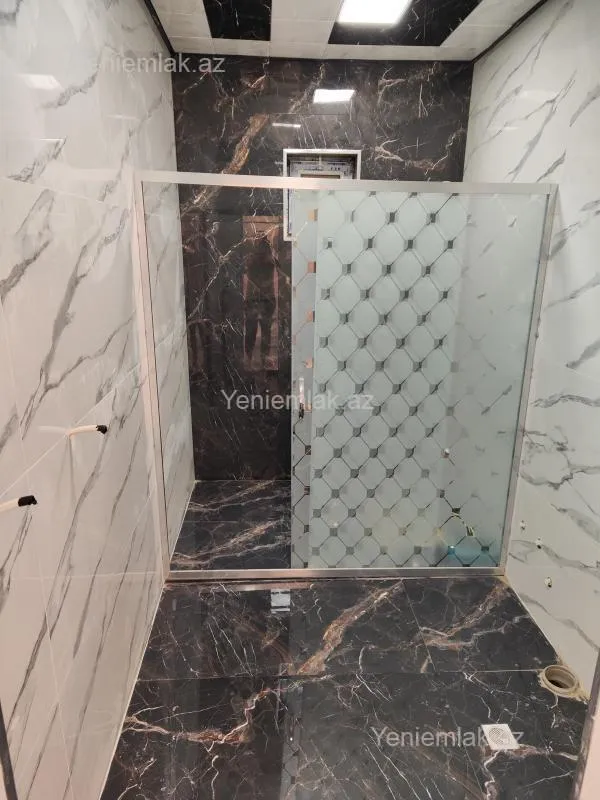 Satılır 5 otaqlı həyət evi 190 m²