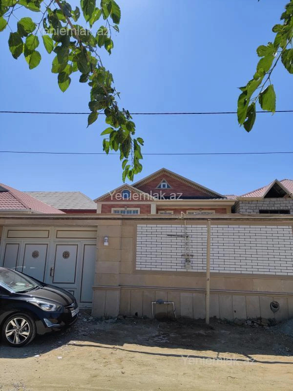 Satılır 5 otaqlı həyət evi 190 m²