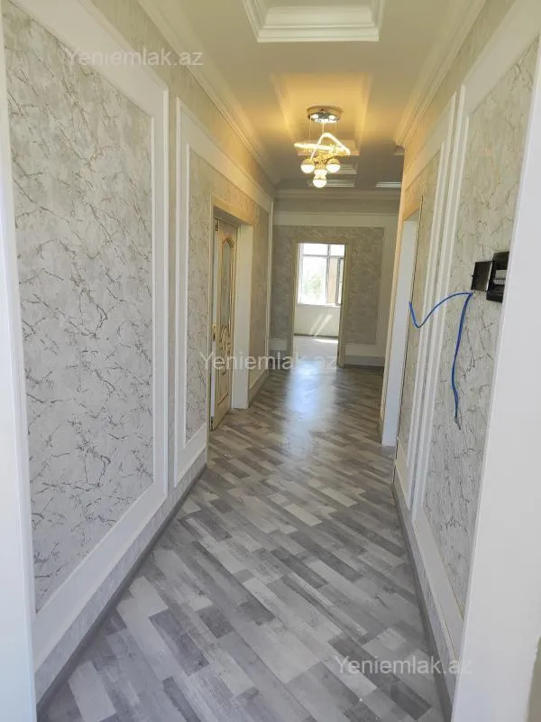 Satılır 5 otaqlı həyət evi 190 m²