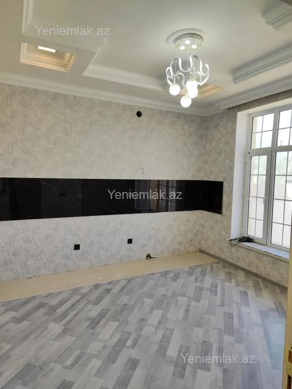 Satılır 5 otaqlı həyət evi 190 m²