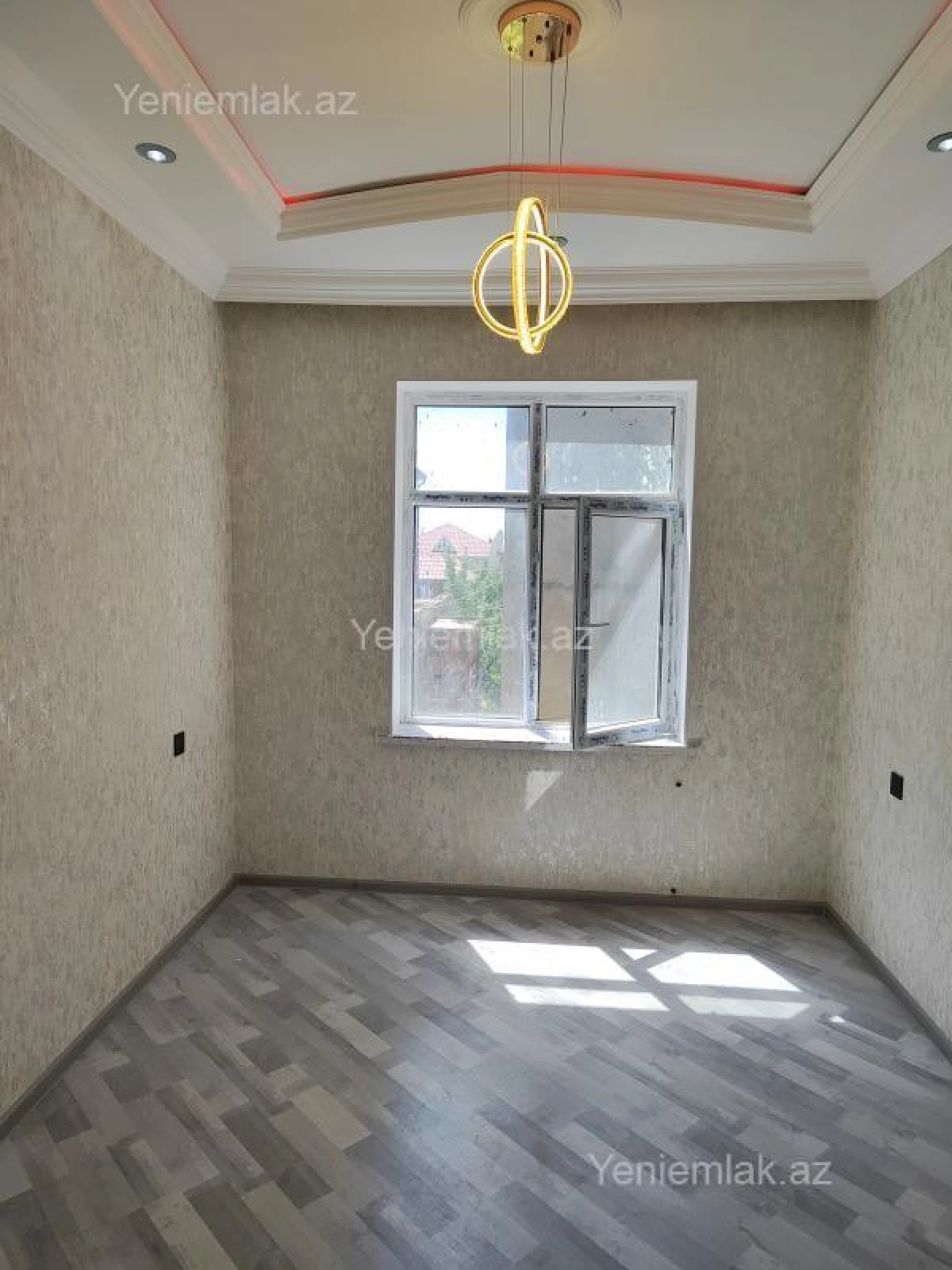 Satılır 5 otaqlı həyət evi 190 m²