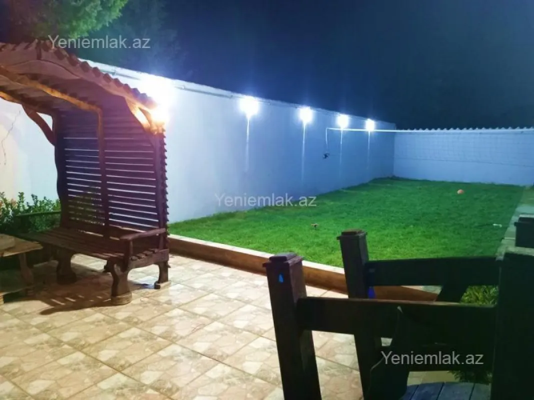 Satılır 5 otaqlı həyət evi 285 m²