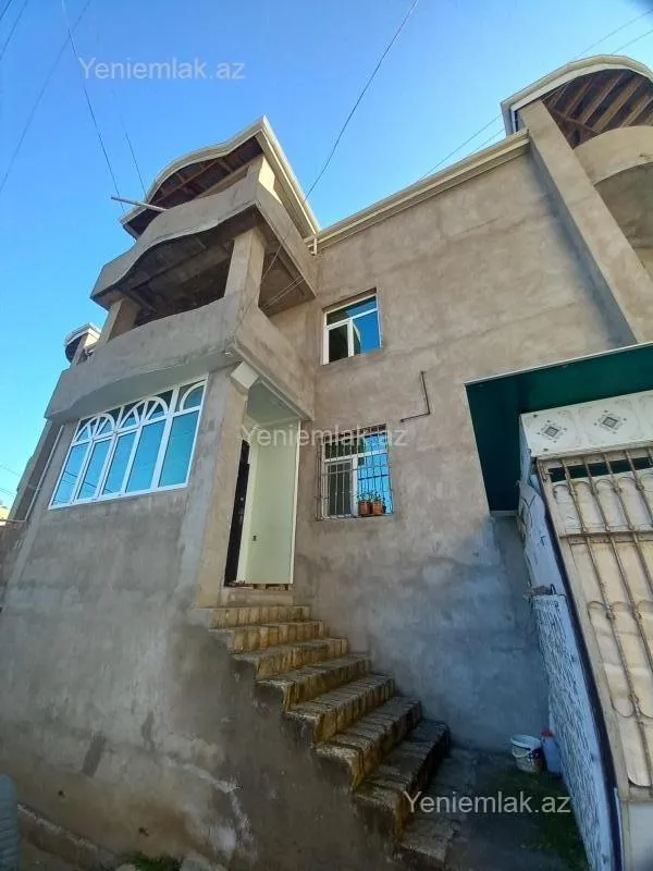 Satılır 3 otaqlı yeni tikili 65 m²