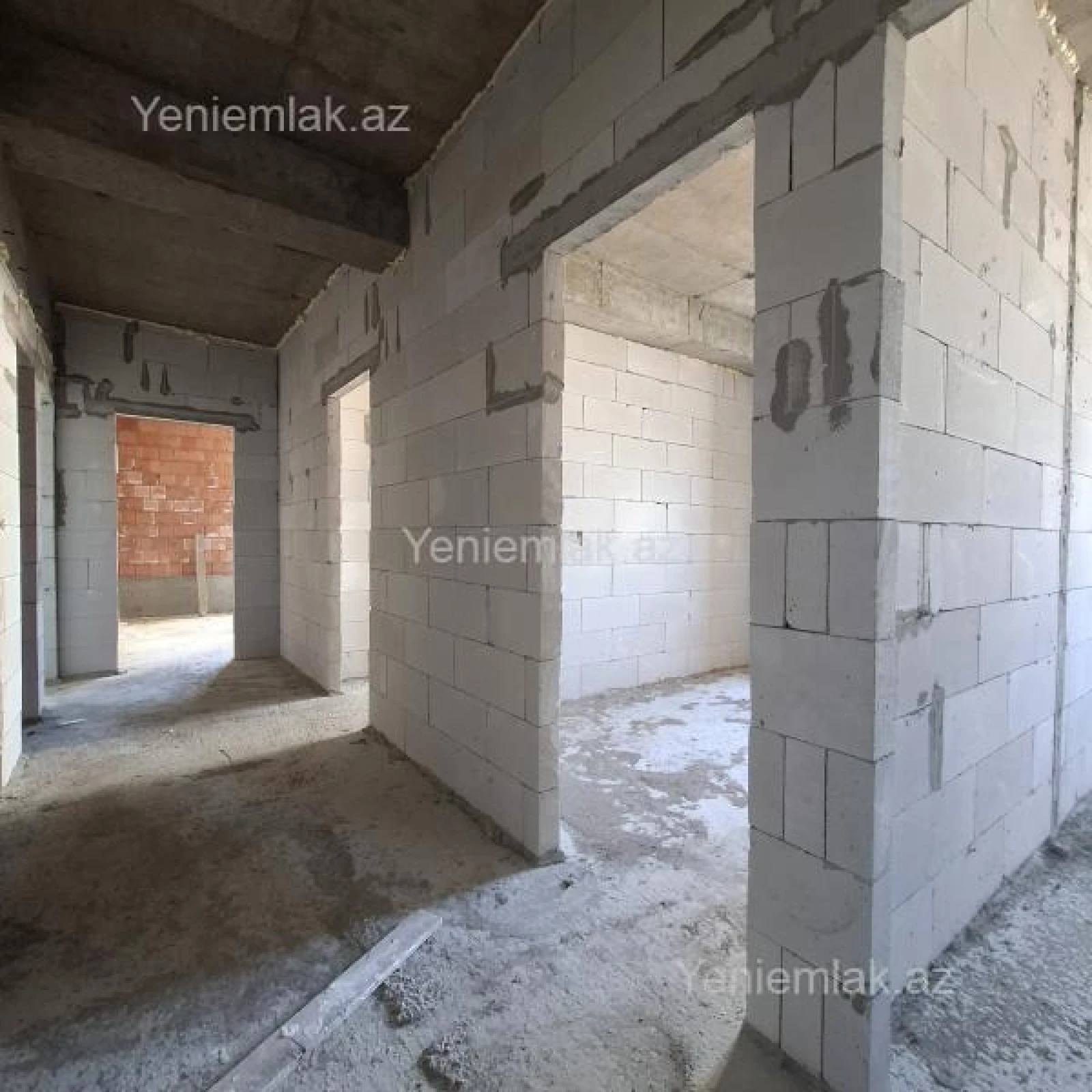 Satılır 3 otaqlı yeni tikili 125 m²