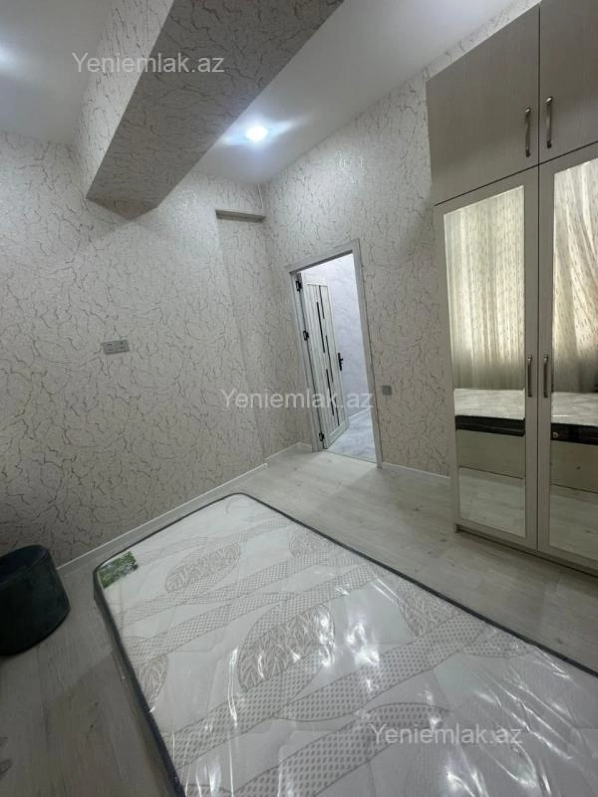 Satılır 4 otaqlı yeni tikili 110 m²