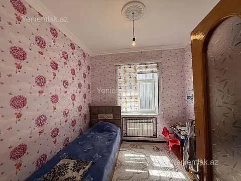 Satılır 4 otaqlı həyət evi 130 m²