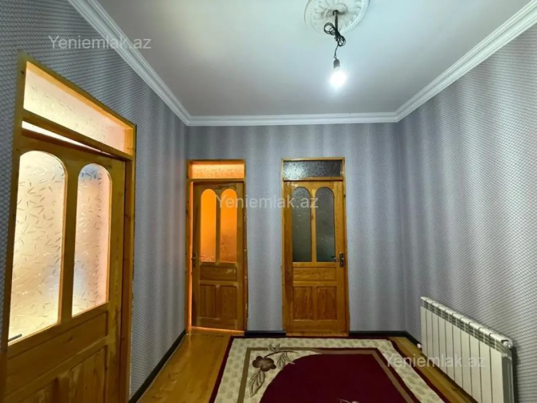 Satılır 4 otaqlı həyət evi 130 m²