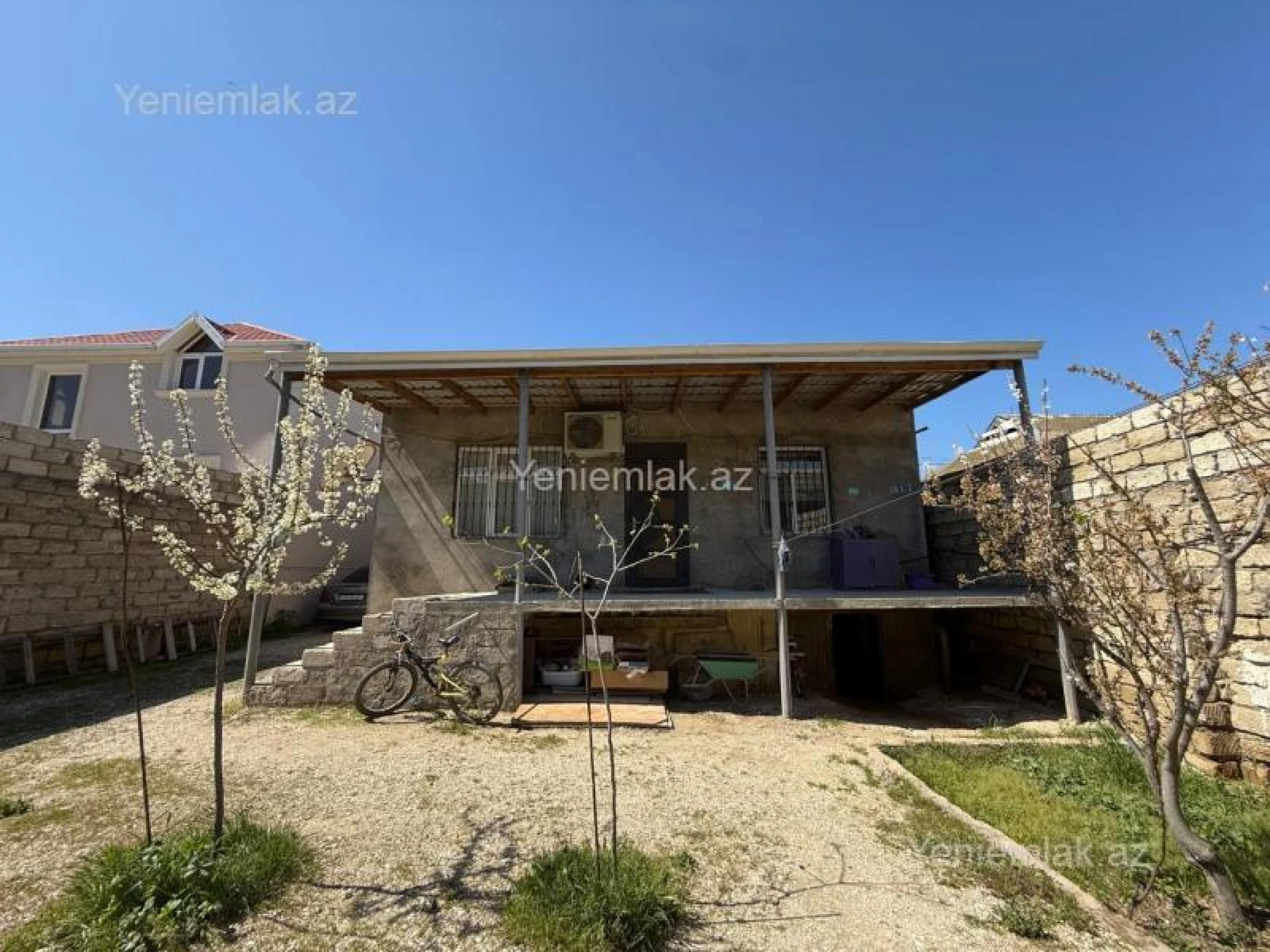 Satılır 4 otaqlı həyət evi 130 m²