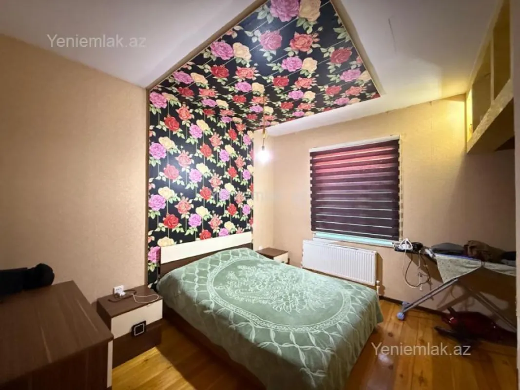 Satılır 4 otaqlı həyət evi 130 m²