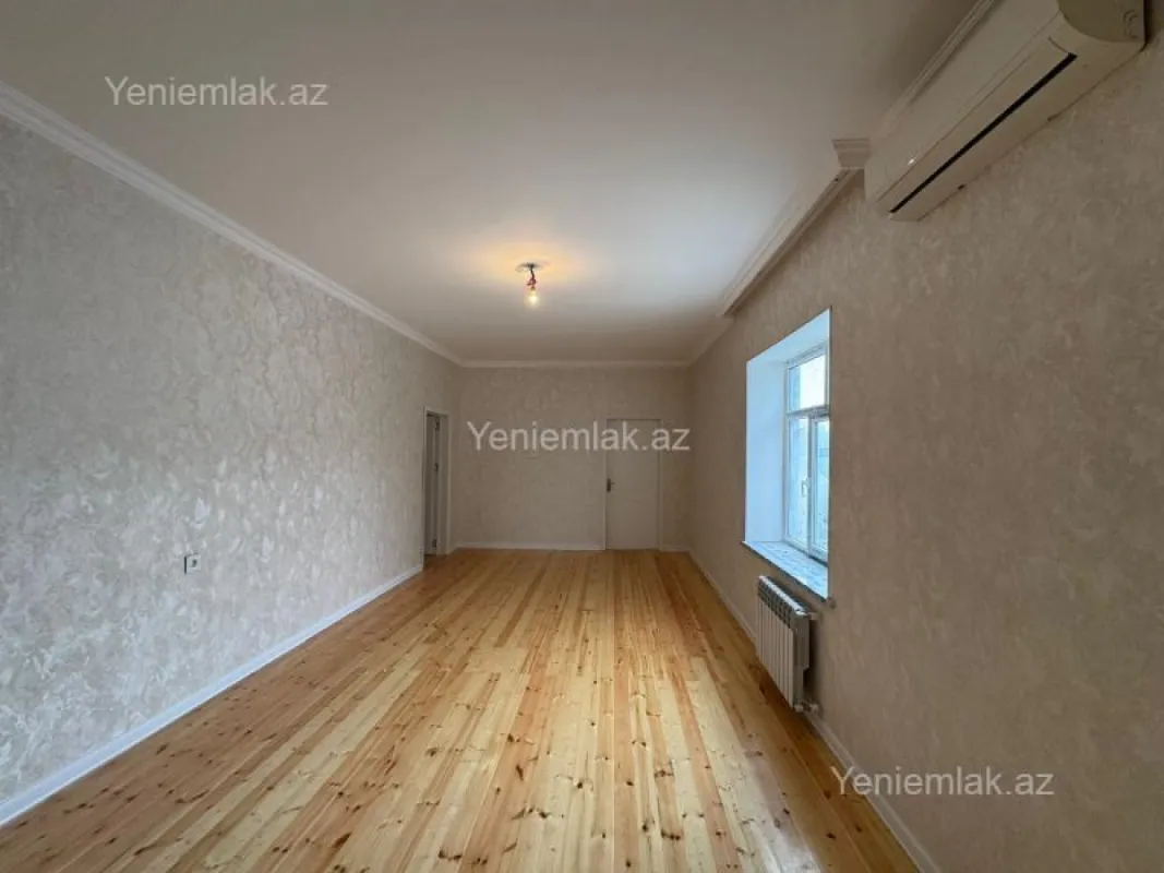 Satılır 4 otaqlı həyət evi 135 m²
