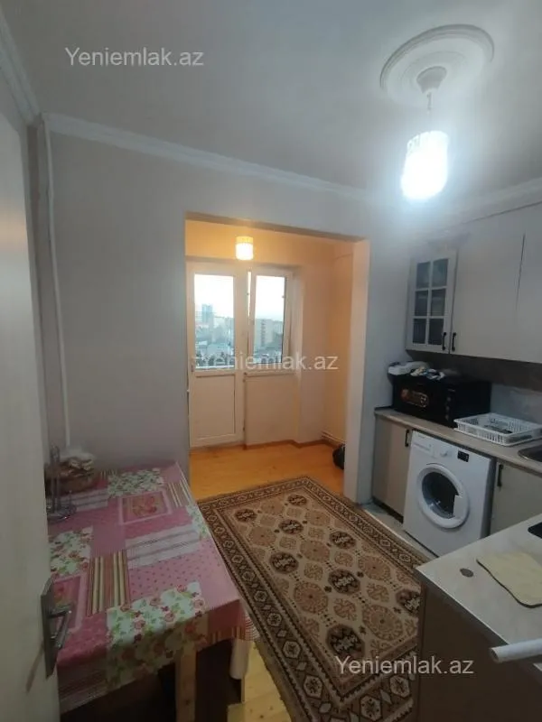 Satılır 2 otaqlı köhnə tikili 55 m²