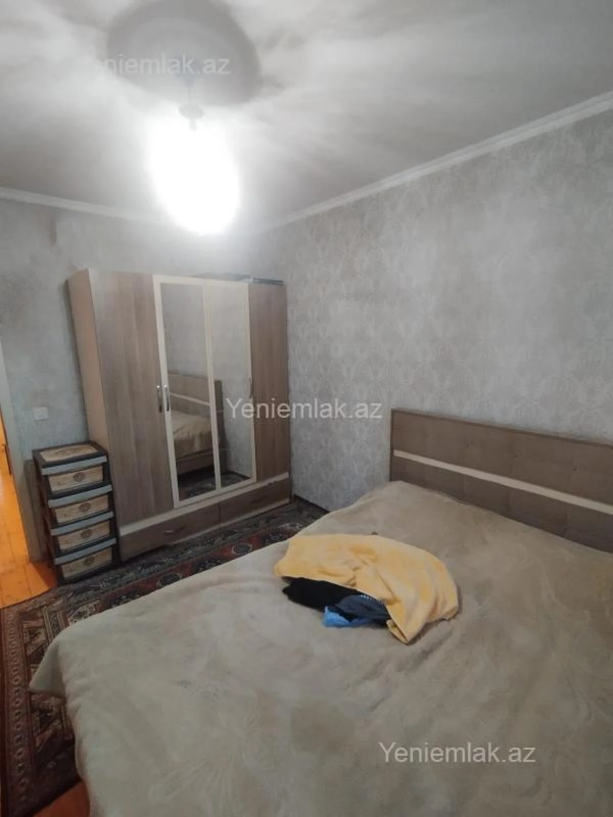Satılır 2 otaqlı köhnə tikili 55 m²