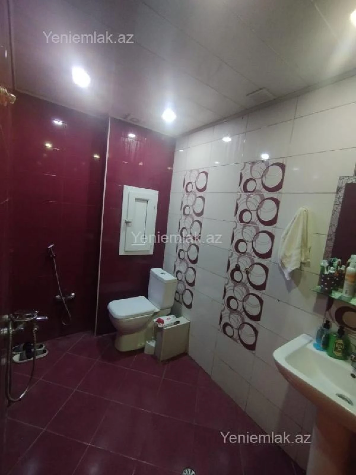 Satılır 2 otaqlı köhnə tikili 55 m²