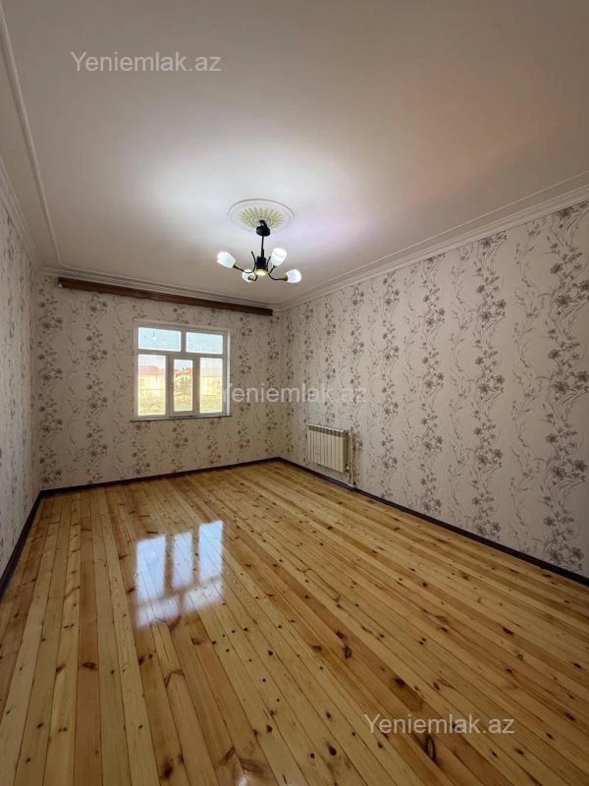 Satılır 3 otaqlı köhnə tikili 80 m²
