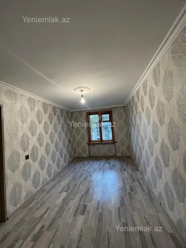 Satılır 2 otaqlı köhnə tikili 50 m²