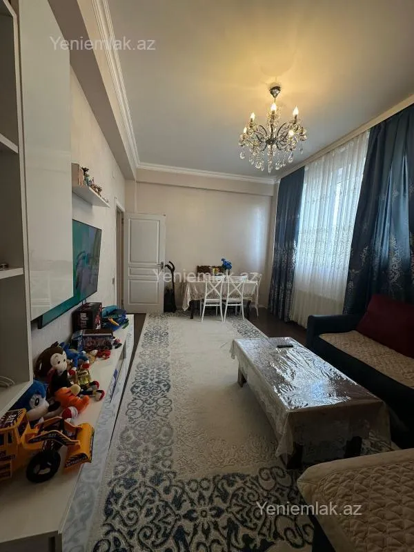 Satılır 2 otaqlı yeni tikili 65 m²