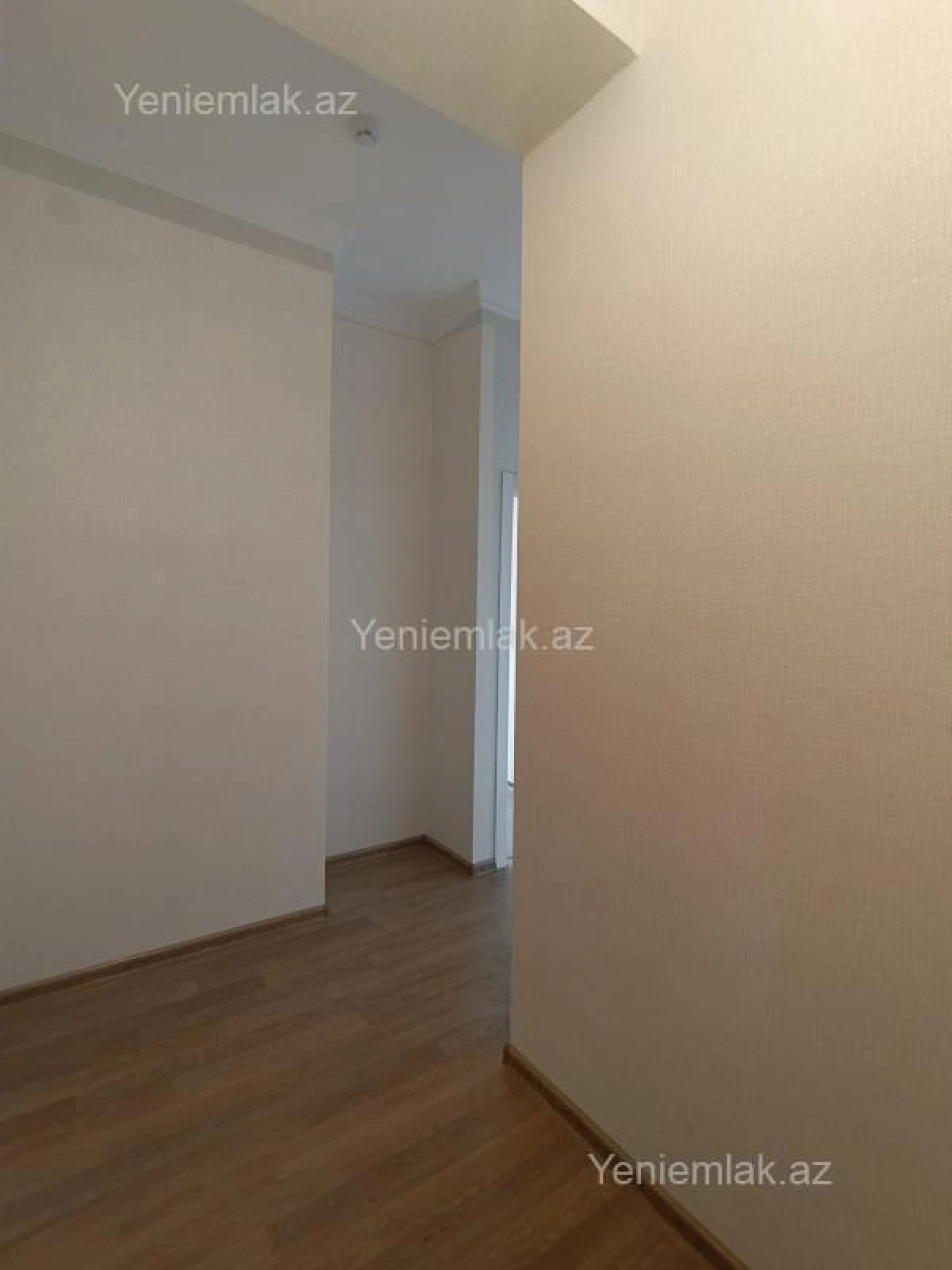 Satılır 3 otaqlı yeni tikili 77 m²