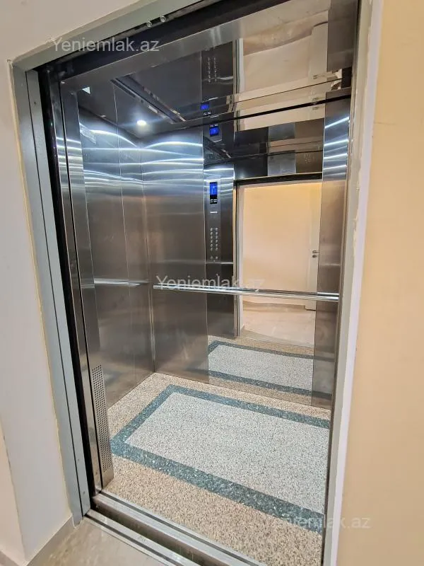 Satılır 3 otaqlı yeni tikili 77 m²