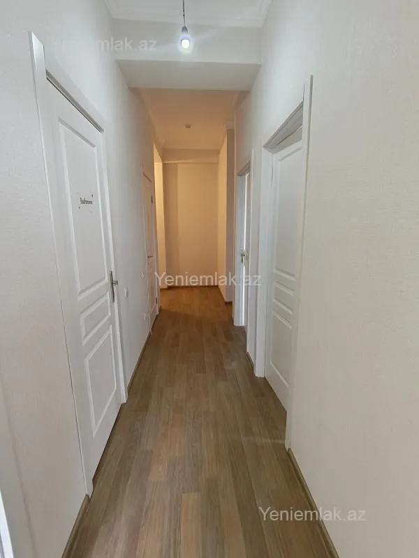 Satılır 3 otaqlı yeni tikili 77 m²