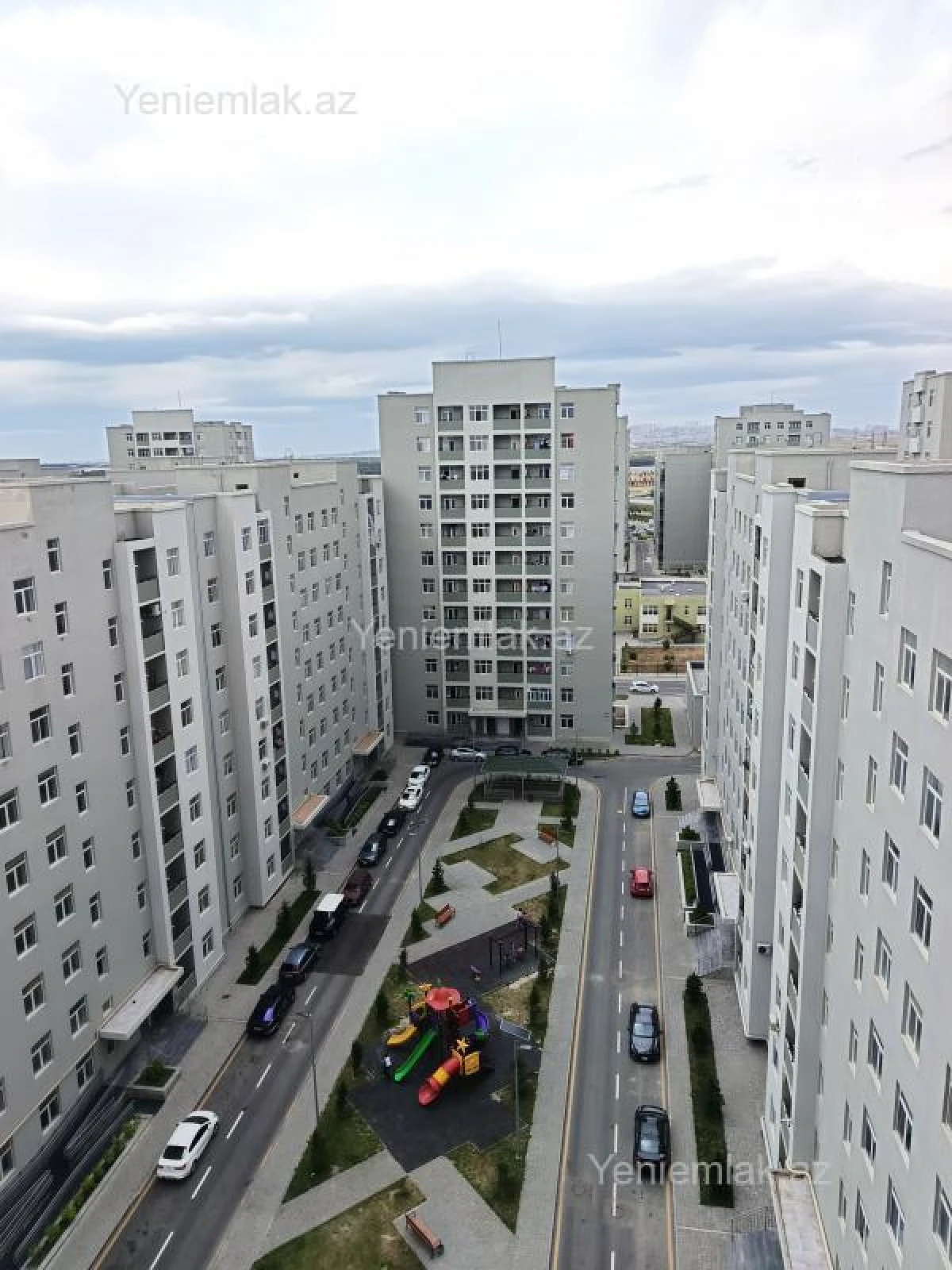 Satılır 3 otaqlı yeni tikili 77 m²