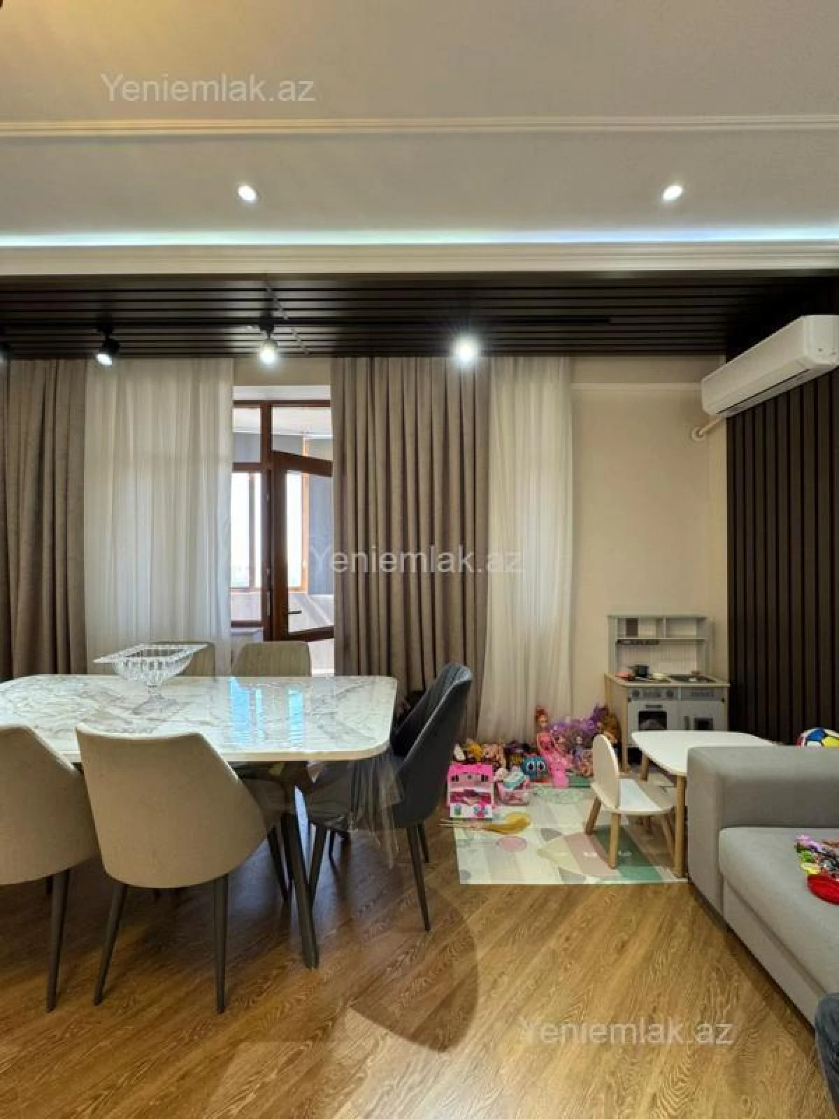 Satılır 2 otaqlı yeni tikili 103 m²