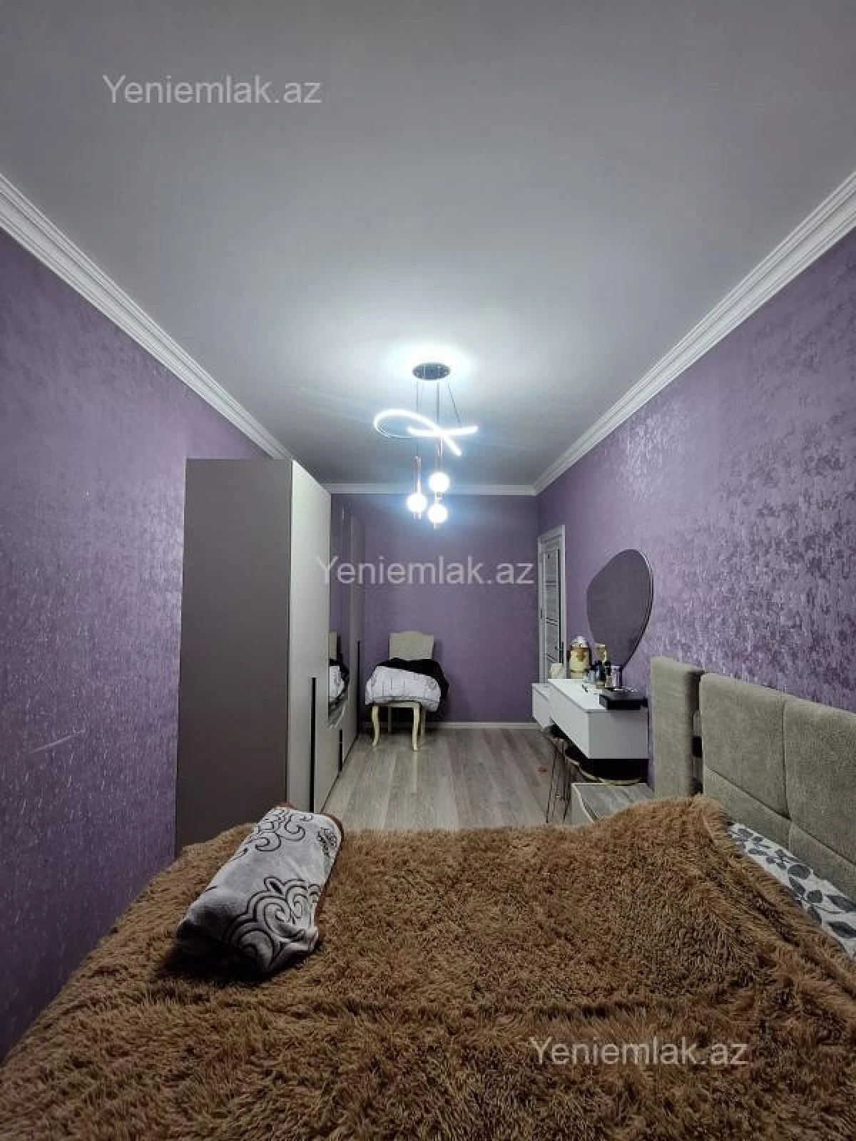 Satılır 4 otaqlı köhnə tikili 85 m²