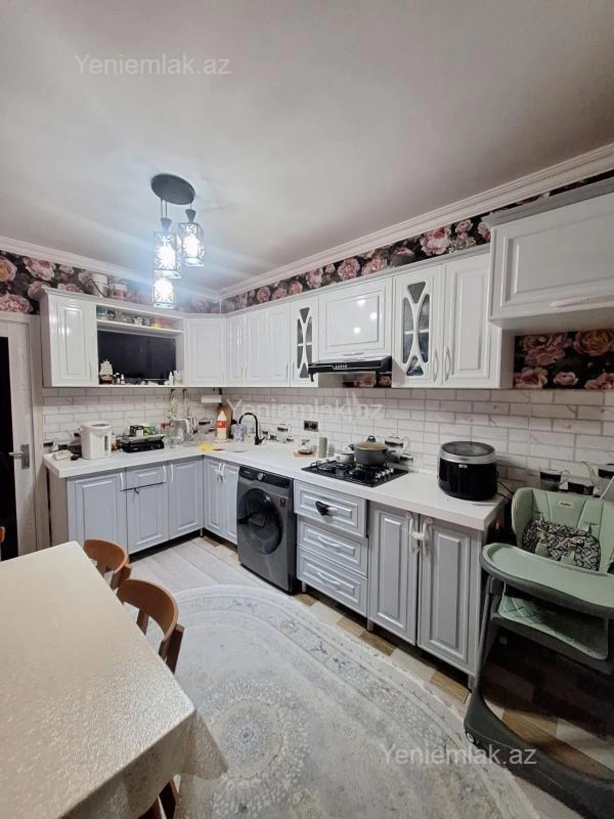 Satılır 4 otaqlı köhnə tikili 85 m²